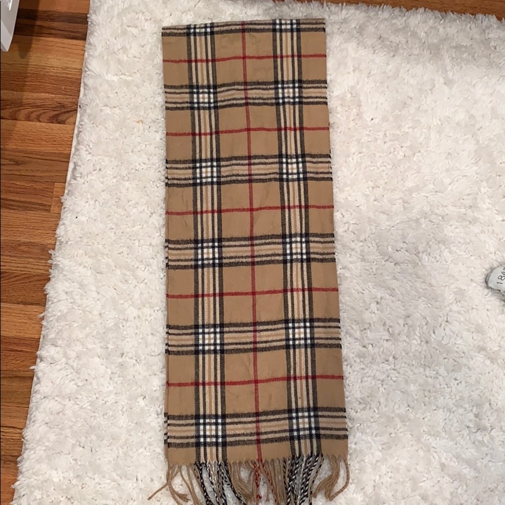 Burberry pattern scarf